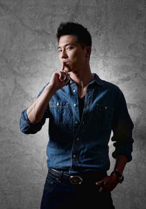 夫妻两人都是名演,拍戏互不拍吻戏,今一家三口幸福满满