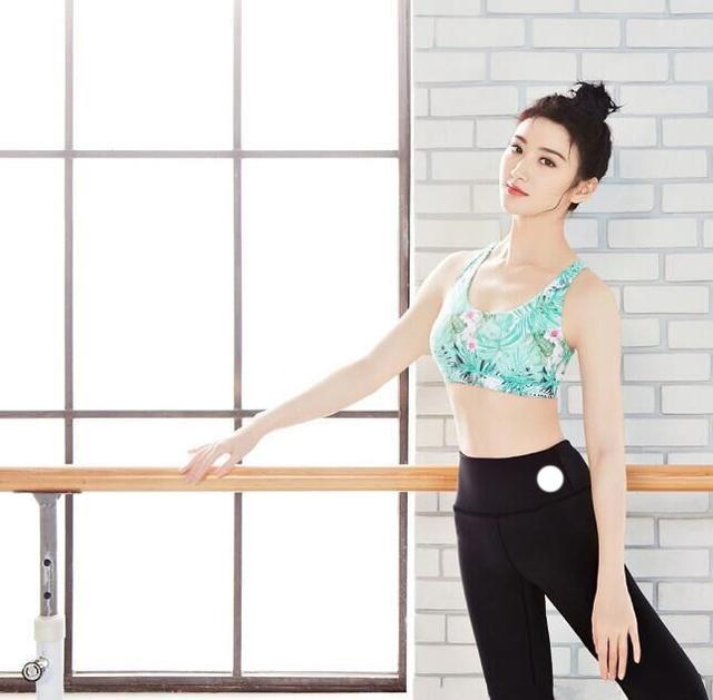 景甜"运动背心照"火了,却有网友给出差评,原因太真实了