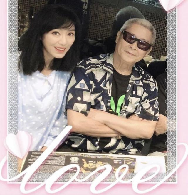 88岁tvb老戏骨刘兆铭与刘松仁叙旧把酒言欢,气色极佳更胜刘松仁