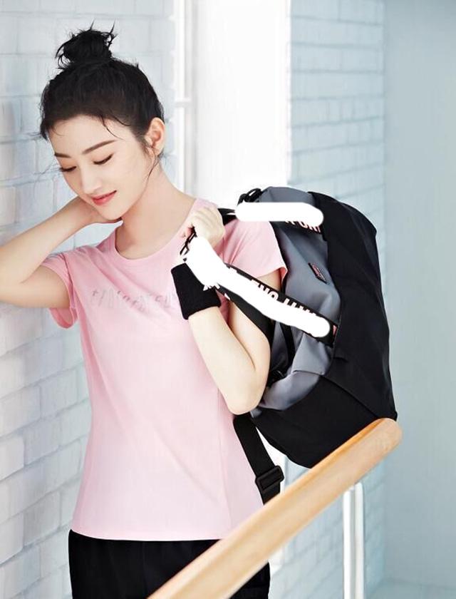 景甜"运动背心照"火了,却有网友给出差评,原因太真实了