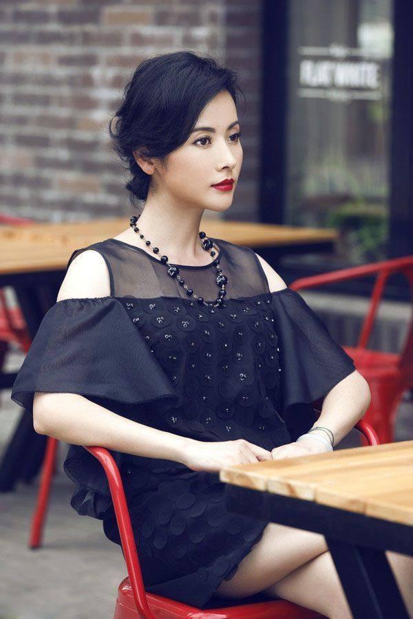 姥姥,是于正版《神雕侠侣》中的黄蓉,是《青云志》中张小凡的师娘苏茹