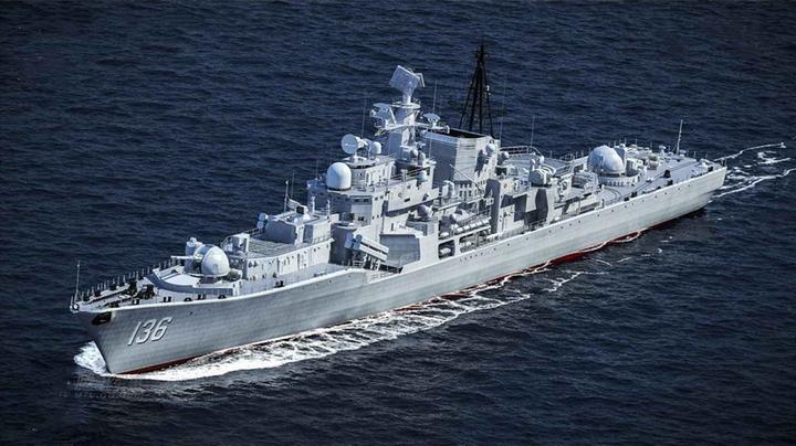 02:28 老舰焕新生,中国海军现代级改装完毕,换装航母杀手手撕美国航母