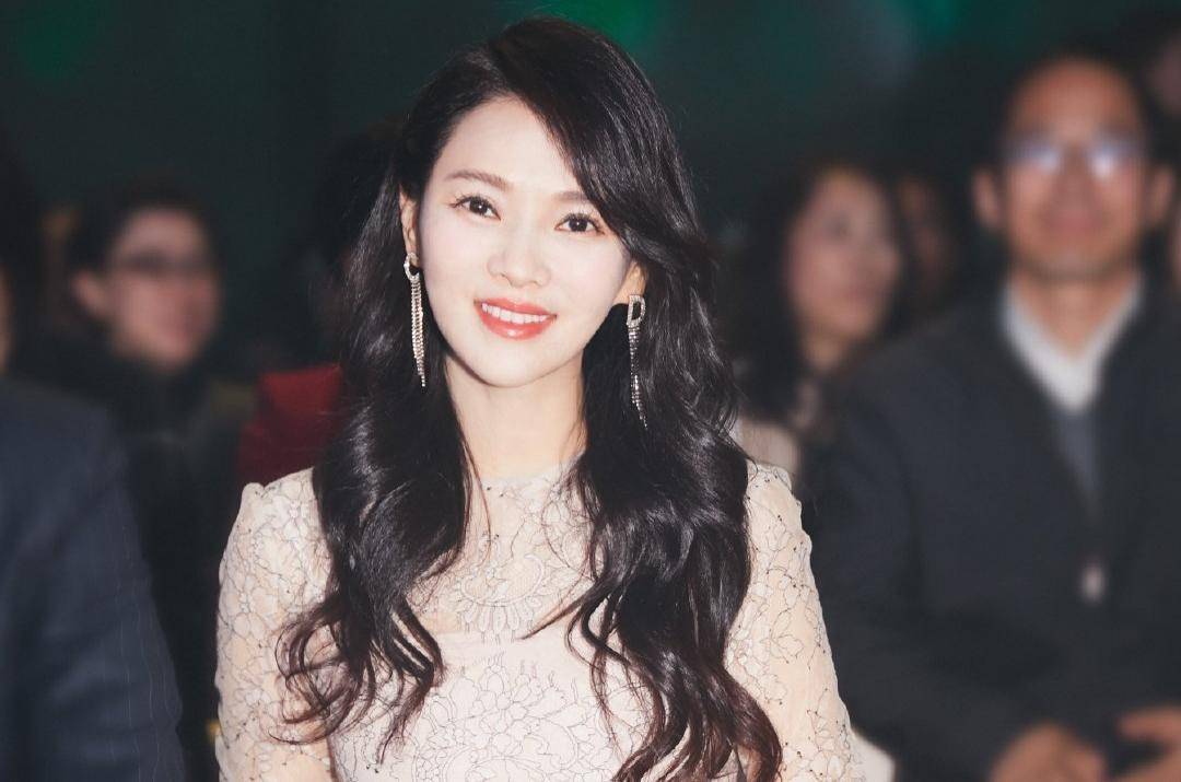 伊能静的两任老公一个是天赋异禀的歌王一个是厚积薄发的影帝