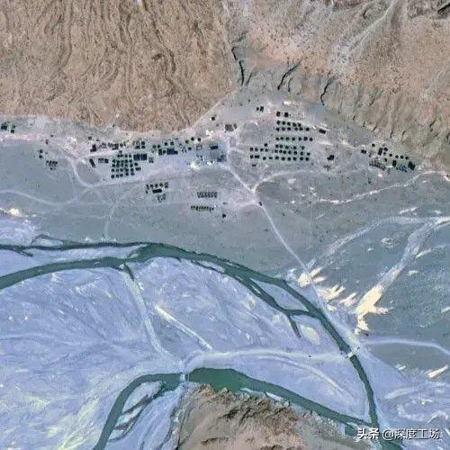 卫星照片显示印72小时增兵1000多人大片帐篷布满加勒万河谷