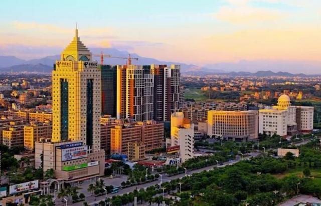 粤西地区经济最强的城市,有"油城"之称,湛江也不是它的对手