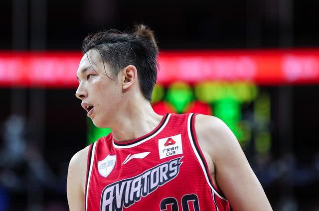 沈梓捷26 17打疯了!cba第一神队终于赢球 看到季后赛希望