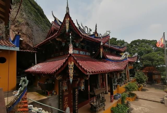 福州五虎山下五灵岩禅寺印象