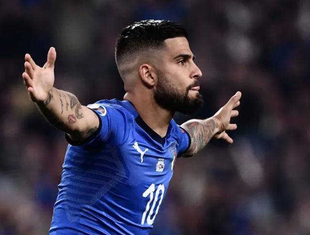 外卖小哥电动车被偷,意大利球星因西涅慷慨解囊,大爱无疆