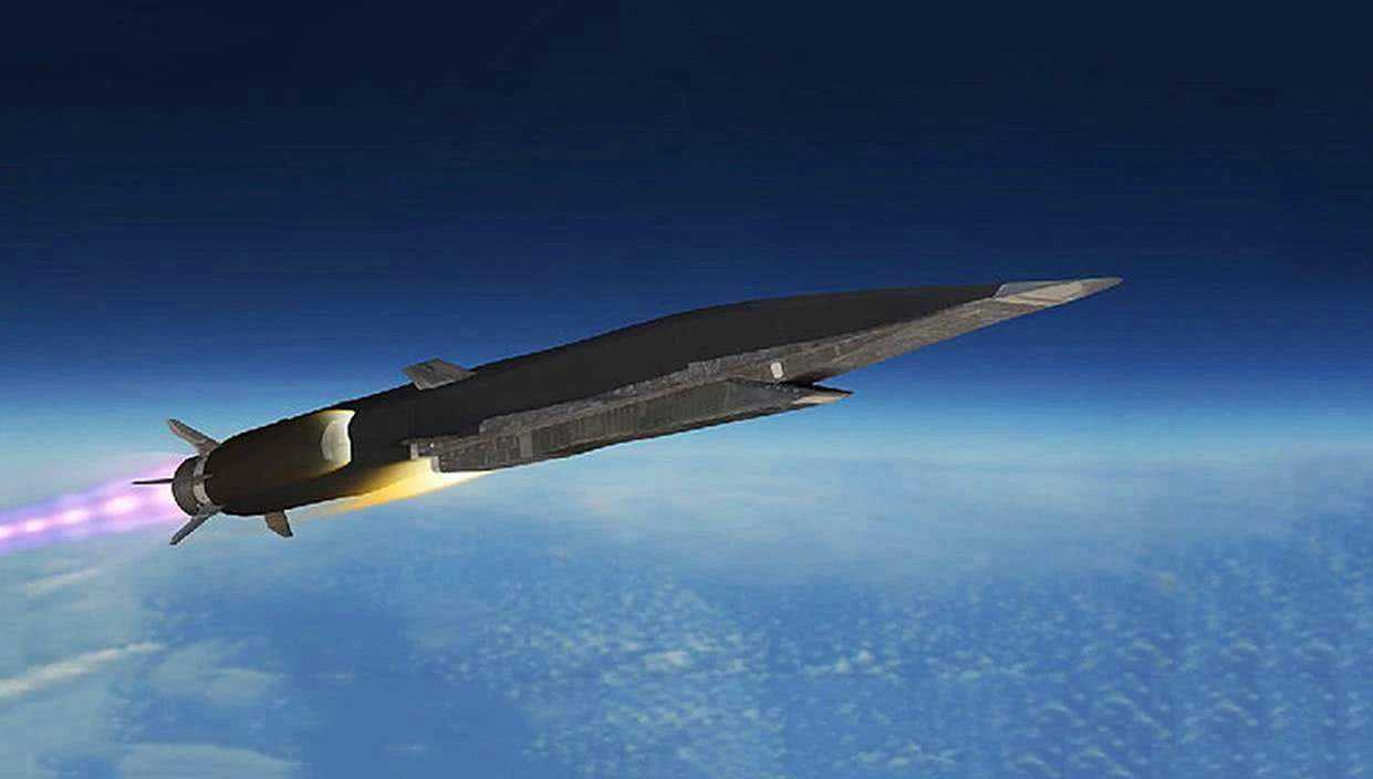 美"科幻战舰"搭载高超音速导弹?受俄罗斯刺激?055能装吗?