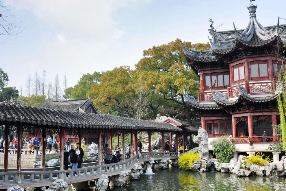 建筑于明朝嘉靖年间,在潘家住宅的西面的菜园之上建筑园林,豫有平安