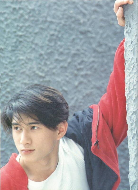 正文                 就吴奇隆当年的巅峰颜值,放在现在也是足够能让