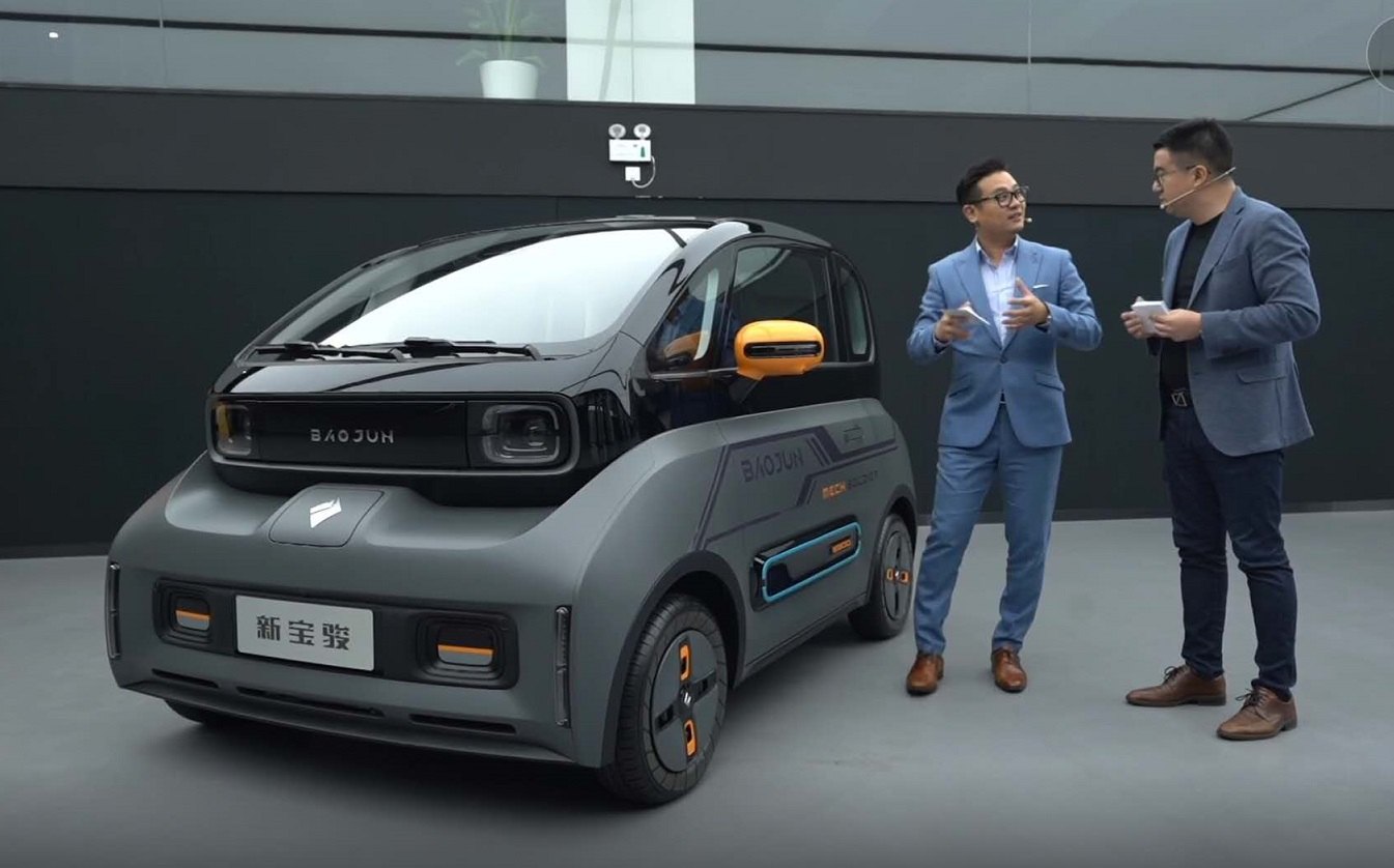 不是"老头乐"而是"智能玩伴" 新宝骏e300起售价6.48万元