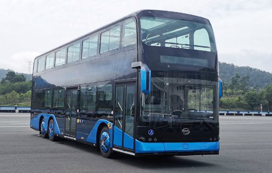 新车是一辆双层电动大巴,预计会被命名为比亚迪k9s.