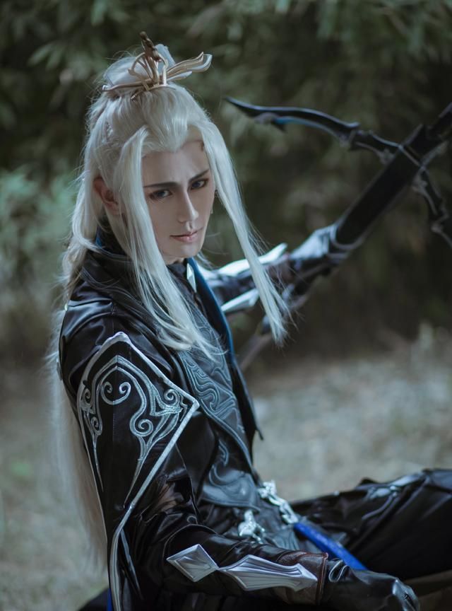 游圈cos鉴赏第14期剑网3唐门成男霸道总裁月下太撩人