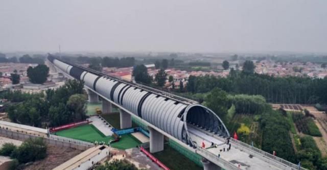 取得成效!中国首个“隔音隧道”贯通于京雄高铁,全长超847米