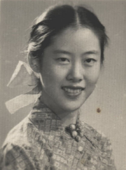 又一位老艺术家于端午节凌晨去世享年81岁,年轻时照片令人惊艳