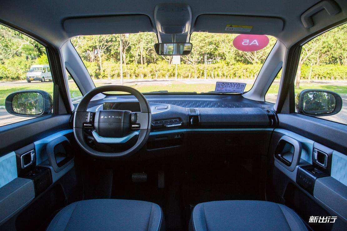 新能源再出新物种,新宝骏e300系列上市,续航305公里6.48万起售