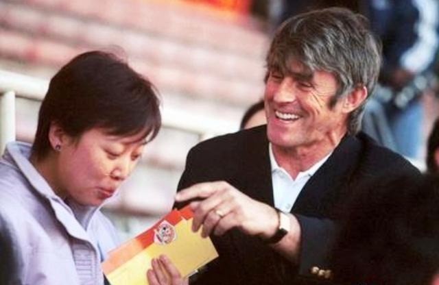 中国队中最帅的两个男人要离开了,这两位帅哥国脚便是李明和张玉宁