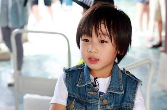 有一种"长残"叫kimi长大,近照让人认不出