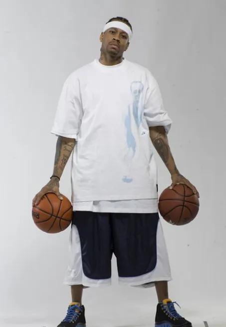 看完之后大家也许明白了吧,艾弗森除了身高之外,弹跳,速度,臂展这些在