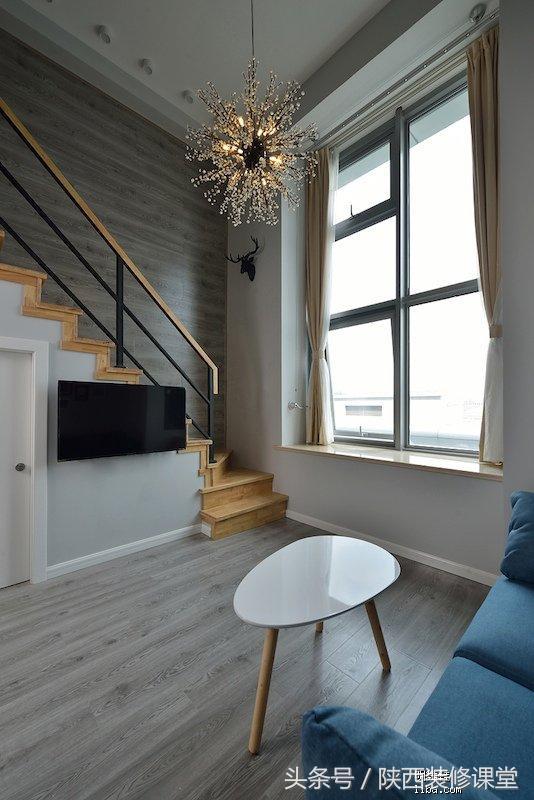 面积35平方 木地板上墙,loft 半包4.5万