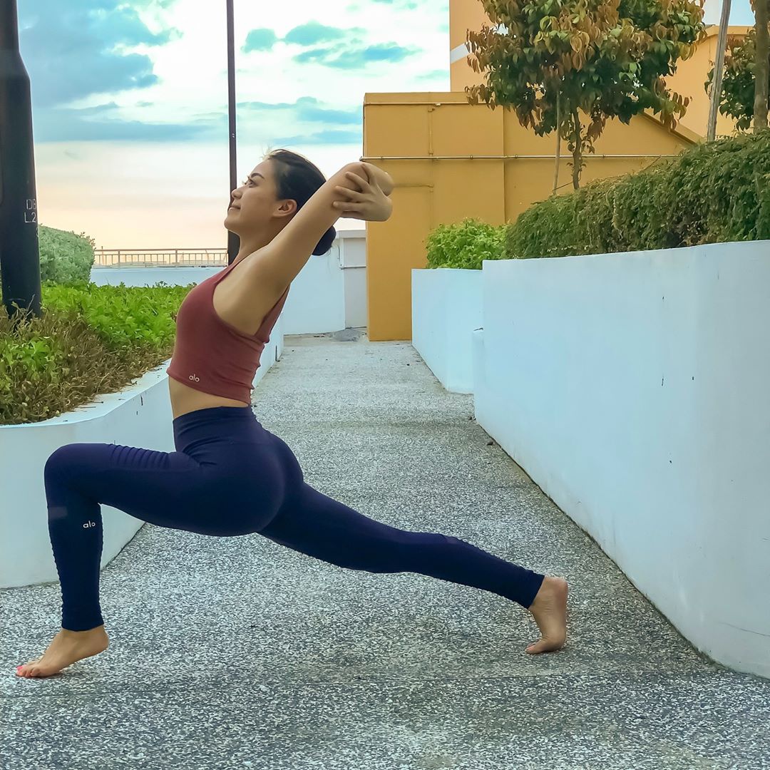 运动博主陈暖央女孩子身材要自己做主这身材隔着屏幕都馋人