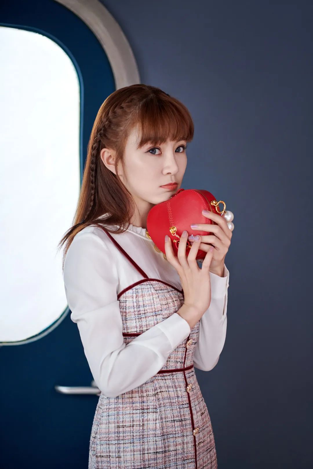 世上有美少女驾驭不了的乐器吗?