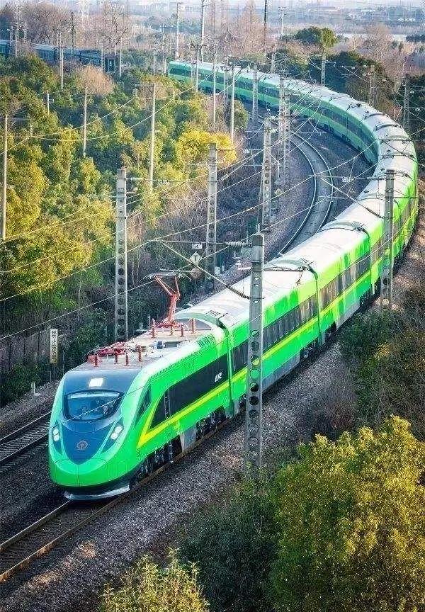 7月1日子长动车复兴号绿巨人就要亮相啦