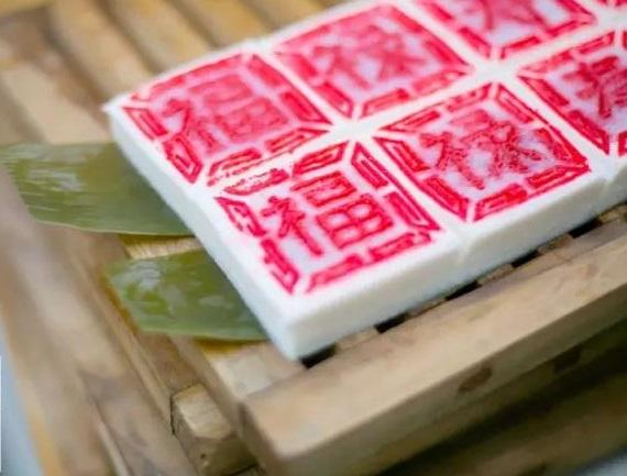 在绍兴上虞,印糕是端午节必不可少的传统食品!