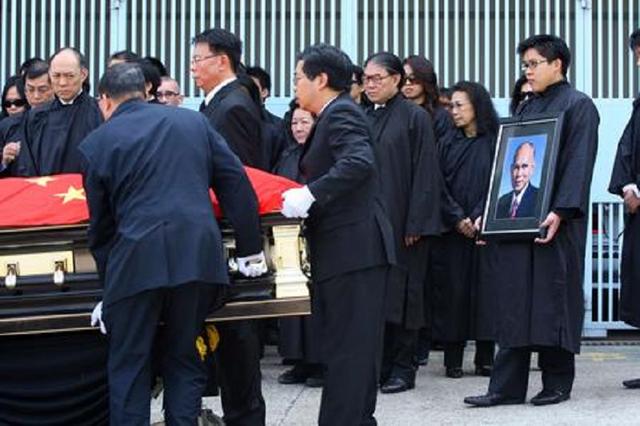 香港富豪霍英东:港澳陆我可以横着走,逝世享国葬待遇