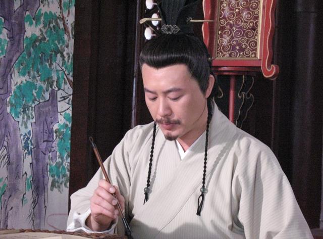 像是《杨贵妃秘史》中他演国舅爷杨国忠,《风中有朵雨做的云》中他演