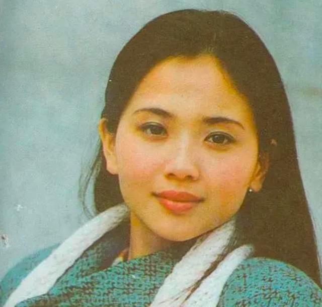 "小白菜"陶慧敏:曾经惊为天人,如今54岁风采不减当年