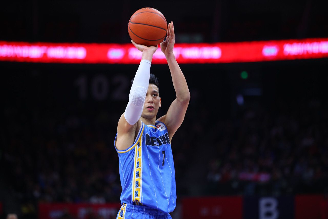 cba复赛林书豪表现不佳,那么现在林书豪单挑还可以击败郭艾伦吗