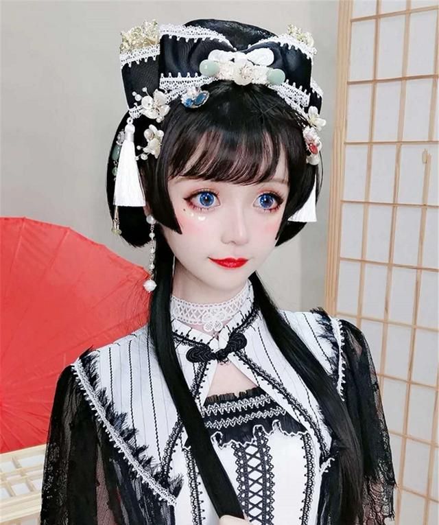 有一种洛丽塔发型,叫长寇的"水母头",显瘦百搭,圆脸lo娘爱了