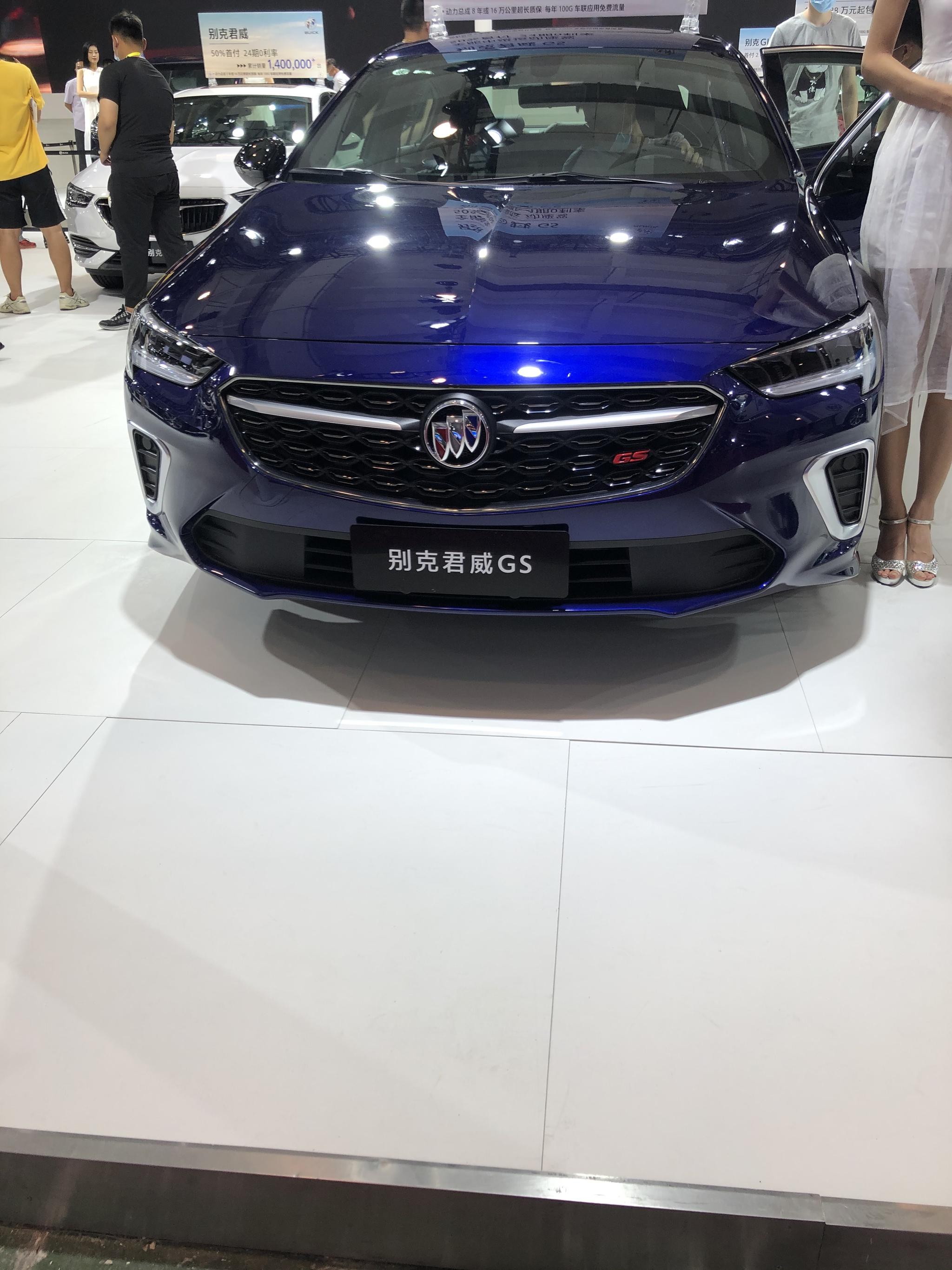 青岛车展实拍君威gs直降3万20t+9at放弃帕萨特就选它