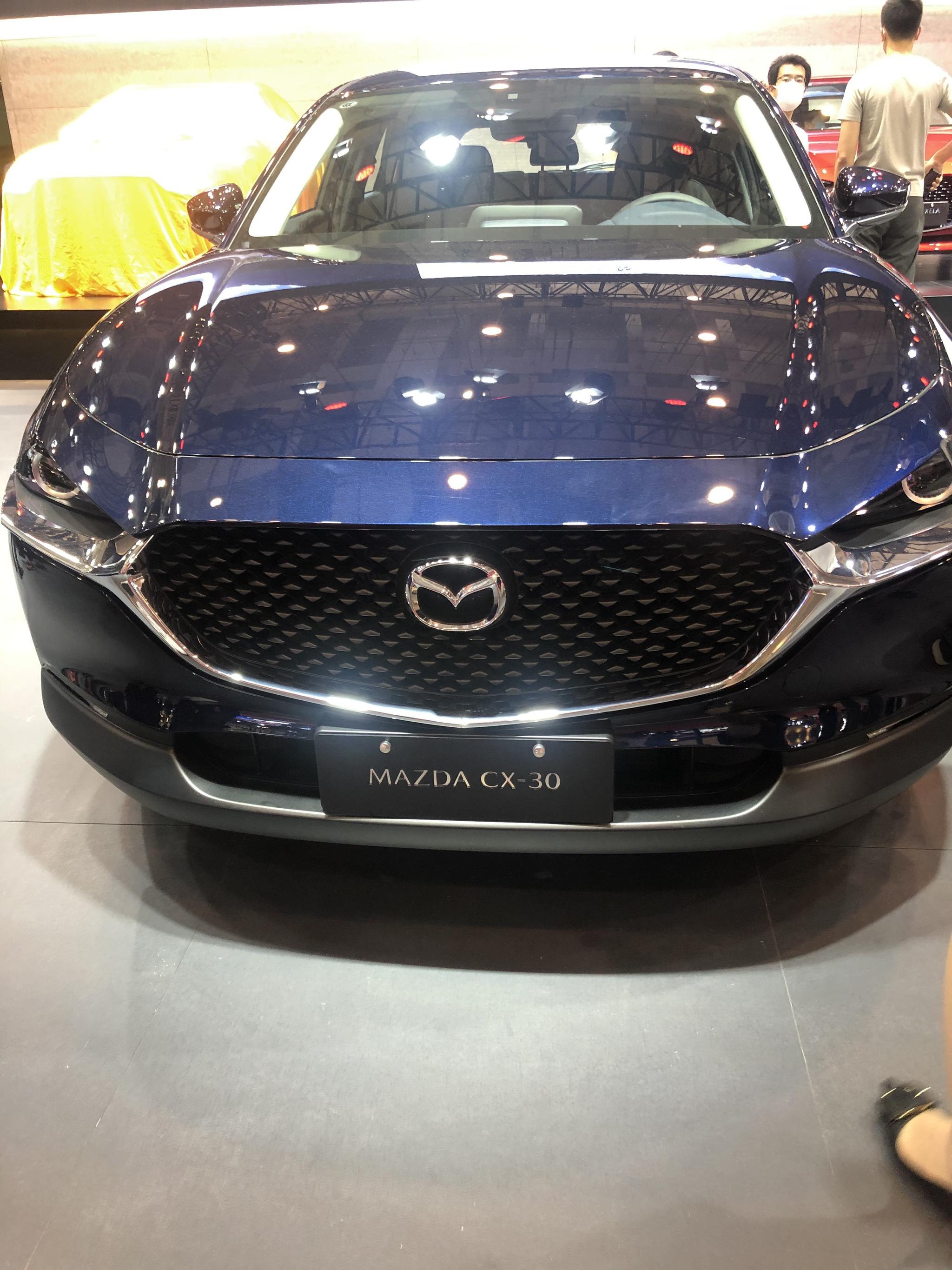 青岛车展:实拍马自达cx30,颜值撩人,2.0l 6at,14.79万