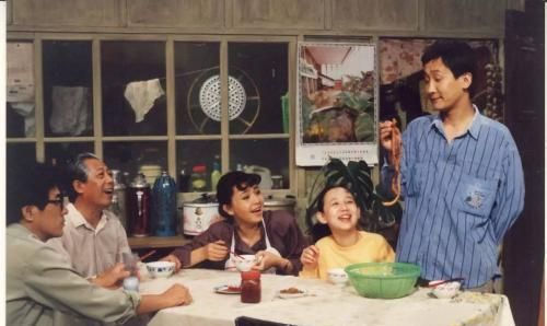 这几部剧里亲如一家的邻里关系，让人怀念又向往|邻里|张大民|大杂院_新浪新闻