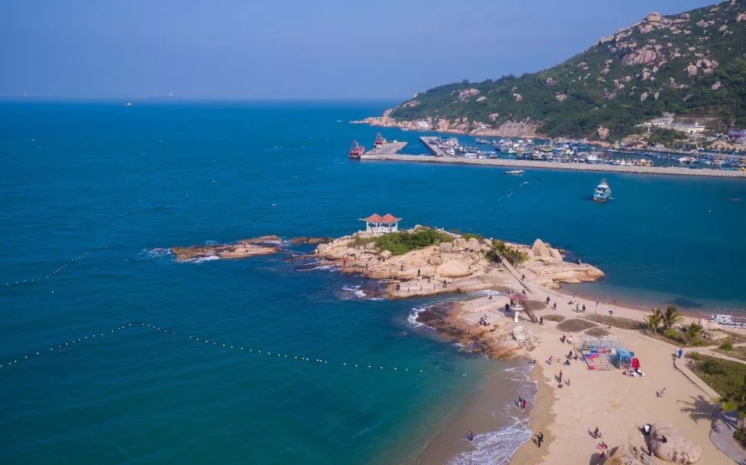 广东一处不要门票的岛屿,主峰海拔311.8米,夏无酷暑,四季如春