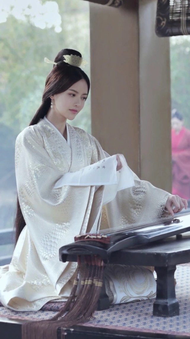 曾经最美甄宓扮演者张芷溪,最新古装清新婉约,宛若画中仙