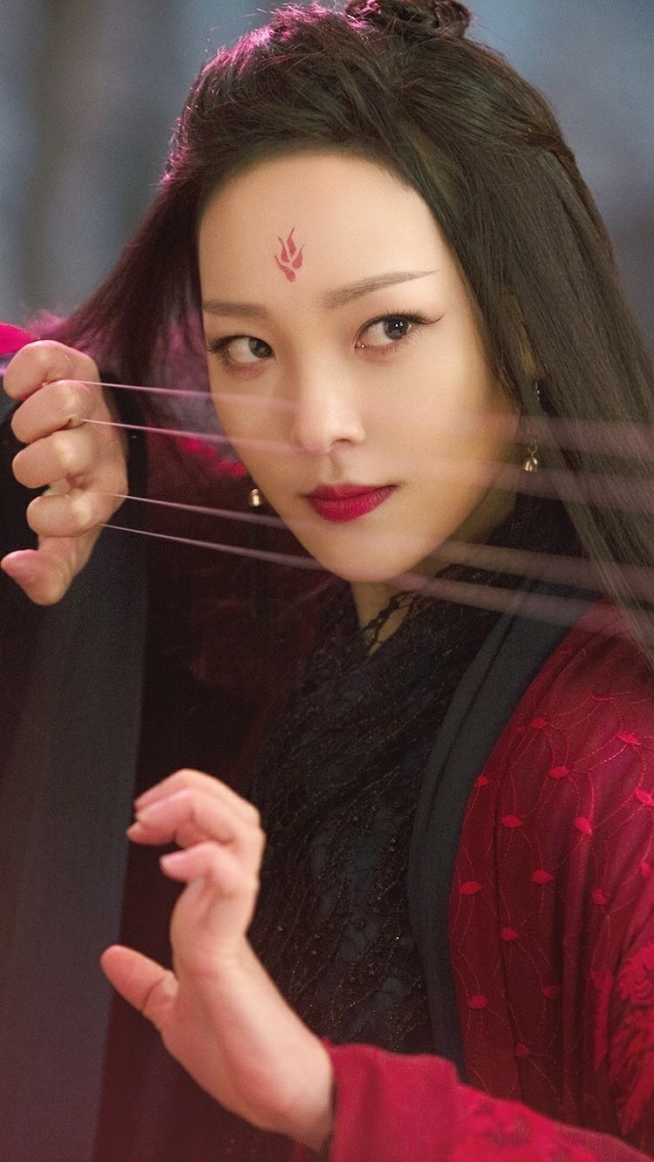 凭一己之力毁掉一部高分剧,三位老戏骨带不动她,整部戏一个表情