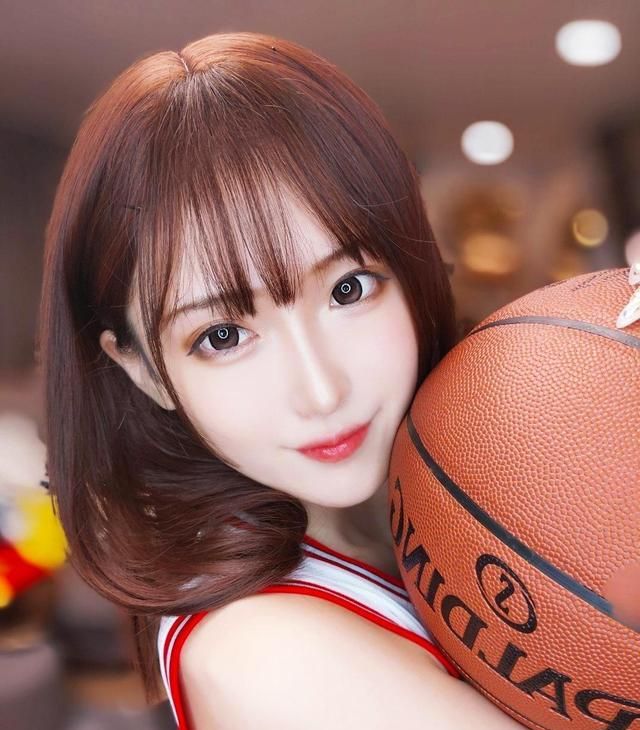 灌篮高手cos：腐团儿完美cos赤木晴子，清纯可爱，十级美颜也爱了