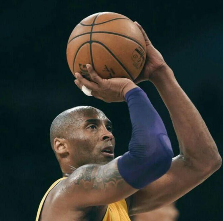 投篮"最好看"的球星,科比90分,阿伦85分,安东尼的姿势100分