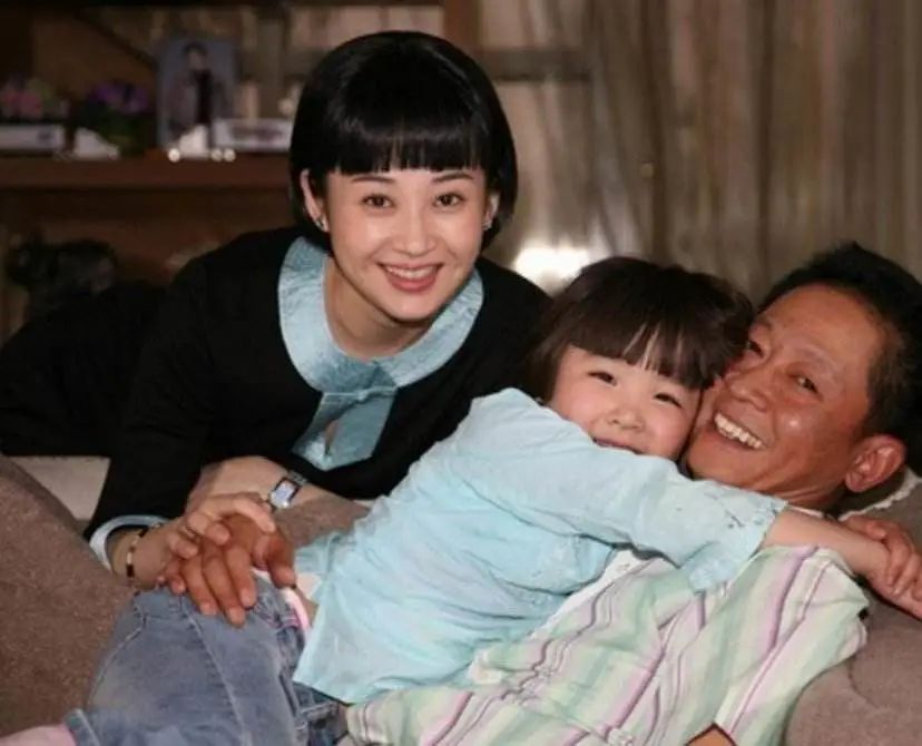 年收入6000万上海名模陈坚红为什么选过气的王志文