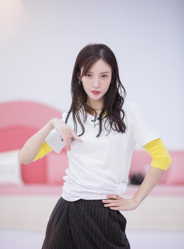 《乘风破浪的姐姐》,金晨中国风造型韵味十足