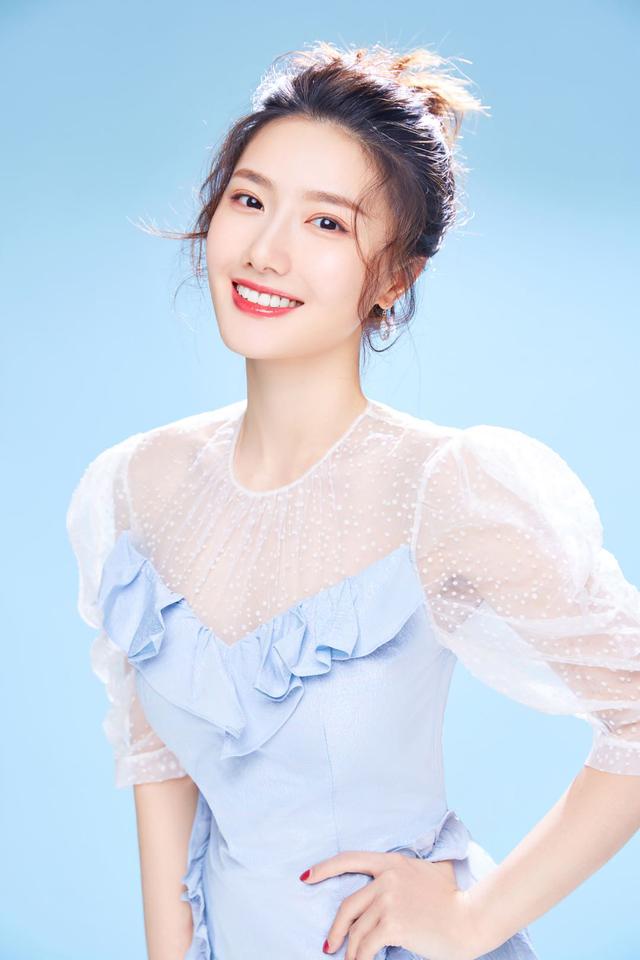 独家专访|吴佳煜:必须很努力,才能看上去毫不费力|抖音|吴佳煜|新歌