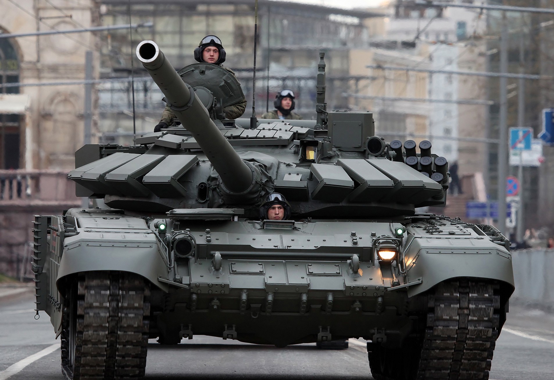 塞尔维亚的腰杆硬了魔改t72坦克安装先进的遥控武器站