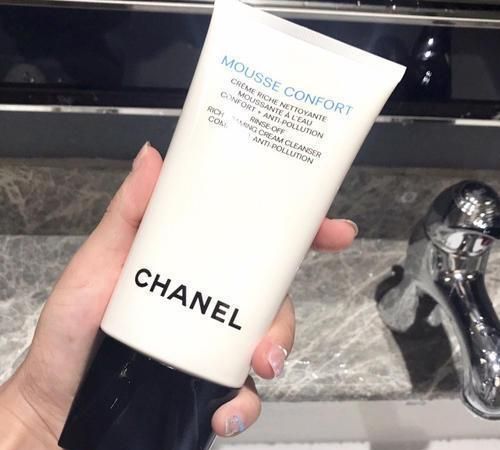 洗面奶洗完皮肤细腻