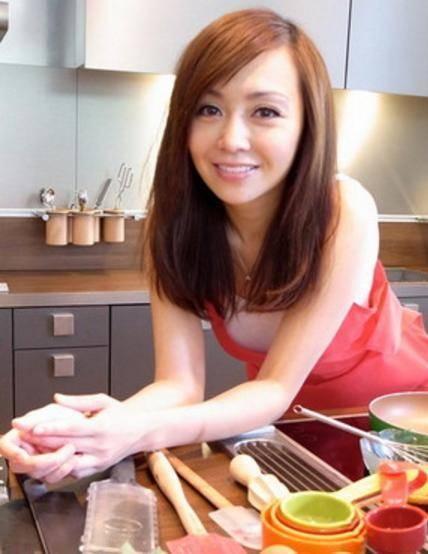 头发也掉了大半|刘韦彤|恐慌症|头发_新浪新闻