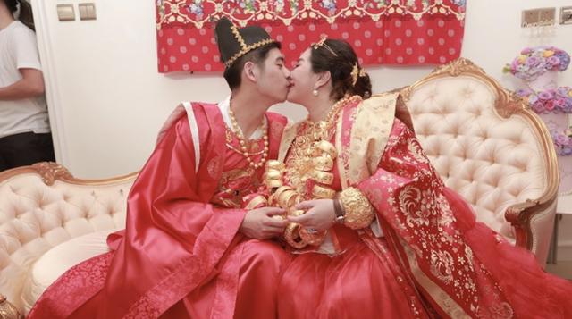 何鸿燊29岁四房长女何超盈低调注册荣升人妻,守孝三年或难办婚事