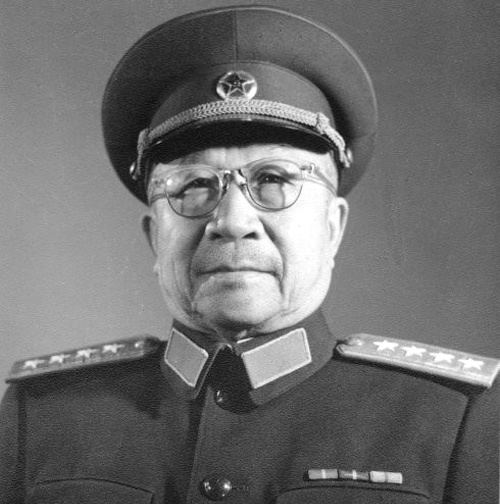 这位大将是陈老总的部下陈老总却称他长兄说他高山仰止